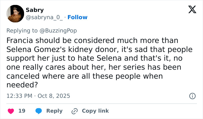 Screenshot of a Twitter post discussing fans' suspicion of Selena Gomez's kidney donor amid wedding drama.