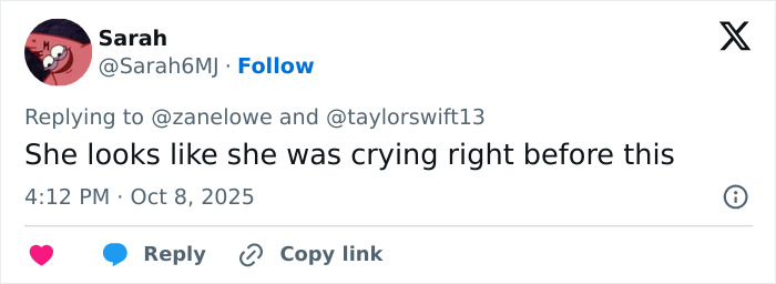 Twitter user commenting on Taylor Swift fans calling out cosmetic procedures amid morphing into MAGA debate. Twitter user commenting on Taylor Swift fans calling out cosmetic procedures amid morphing into MAGA debate.