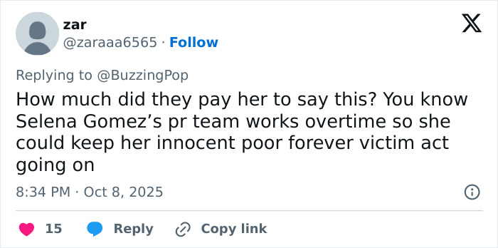Screenshot of a tweet discussing fans suspicious of Selena Gomez&rsquo;s team paying her kidney donor amid wedding drama.