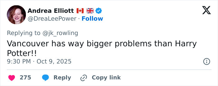 Tweet from Andrea Elliott responding to J.K. Rowling about Harry Potter event organizers and transgender community apology debate.