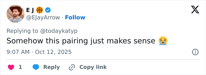 Tweet showing excitement about Katy Perry and shirtless Justin Trudeau getting cozy on a yacht in steamy new photos.