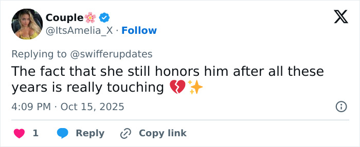 Tweet from a user expressing how touching it is that the mom of late Taylor Swift friend still honors him years after his passing.