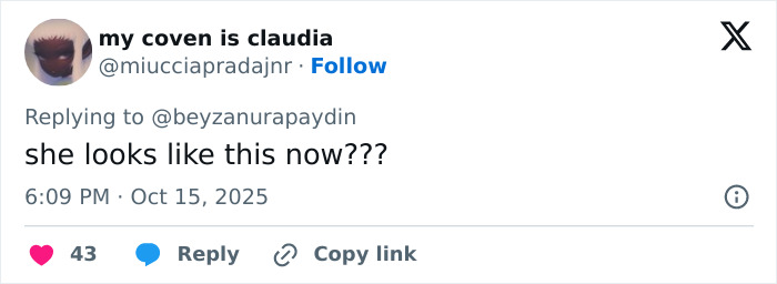 Tweet screenshot showing a user reacting to Victoria’s Secret Angel’s unrecognizable new look at a fashion show. Tweet screenshot showing a user reacting to Victoria’s Secret Angel’s unrecognizable new look at a fashion show.