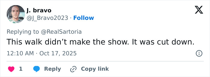 Screenshot of a social media comment criticizing Lisa Rinna&rsquo;s daughter&rsquo;s awful walk performance at the Victoria&rsquo;s Secret show.