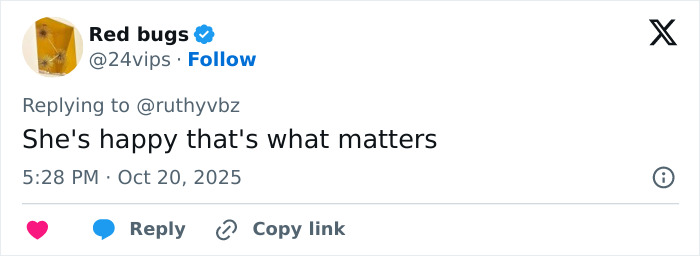 Kristen Bell appearing serious in a casual outfit, amid backlash from a triggering anniversary post and fan snubbing online.