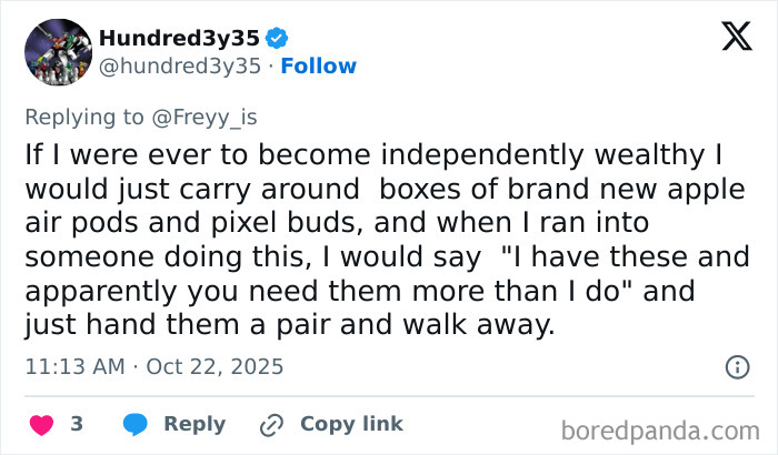Tweet showing a man describing how he would shut down a speakerphone user by offering earbuds and walking away. Tweet showing a man describing how he would shut down a speakerphone user by offering earbuds and walking away.