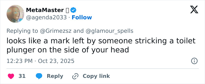 Screenshot of a tweet commenting on Elon Musk's ex Grimes' face tattoo resembling a ringworm mark on the side of the head.