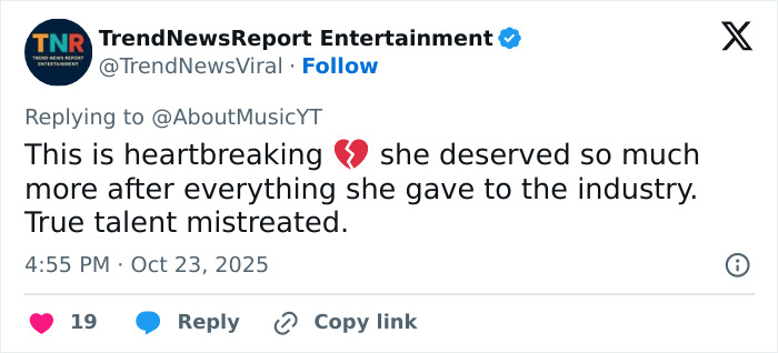Tweet from TrendNewsReport Entertainment discussing the heartbreaking reason behind K-Pop icon Park Bom's plastic surgery transformation.