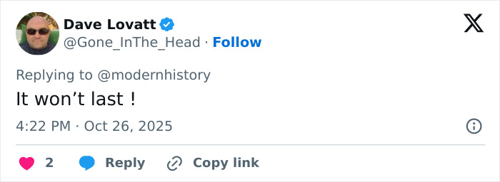 Screenshot of a tweet by Dave Lovatt commenting on the Katy Perry and Justin Trudeau romance as a jab at their exes. Screenshot of a tweet by Dave Lovatt commenting on the Katy Perry and Justin Trudeau romance as a jab at their exes.
