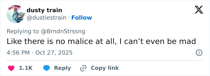 Screenshot of a tweet reacting to viral footage of an unhinged woman attacking neighbor's Halloween witches twice.
