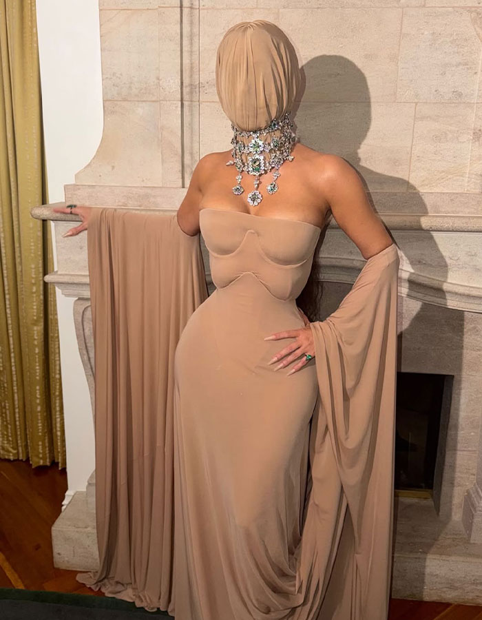 "Someone Got More Plastic Surgery": Kim Kardashian's Horrifying Mask Goes Viral And Cracks The Internet