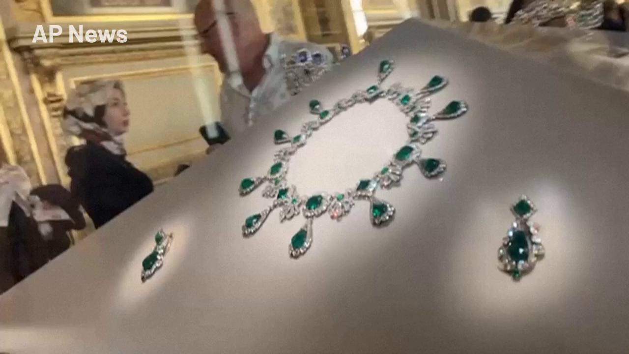 Chainsaw-Wielding Thieves Drop Priceless Crown Outside The Louvre In Bizarre Scooter Getaway