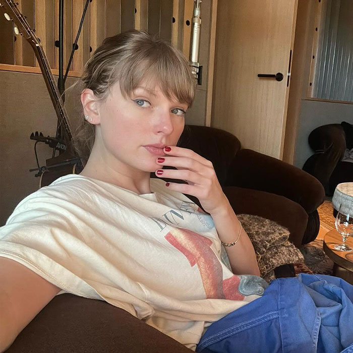 Taylor Swift in a casual setting, showing unedited photo from Life Of A Showgirl cover shoot sparking conspiracy theories. Taylor Swift in a casual setting, showing unedited photo from Life Of A Showgirl cover shoot sparking conspiracy theories.