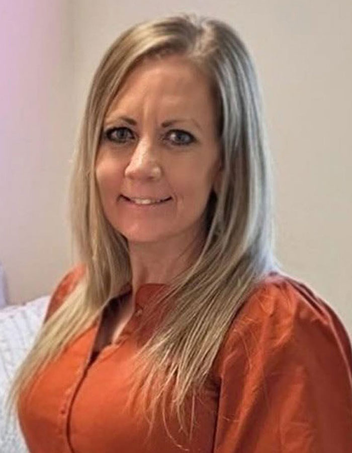 People Suspicious After Missing Hiker Was Found Roaming The Wilderness In Her Underwear