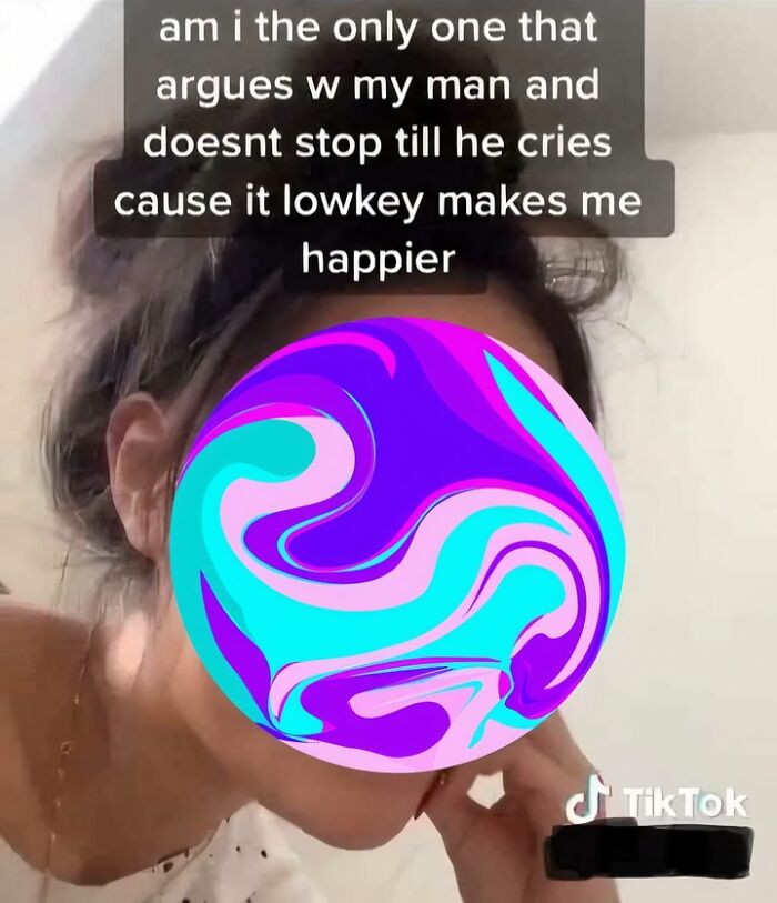 Screenshot of an unhinged text from a woman about arguing with her man, shared in a viral TikTok post.