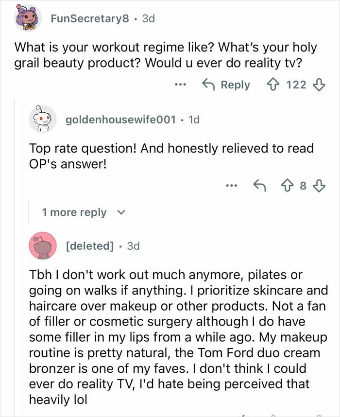 Reddit conversation where a woman discusses her lifestyle and thoughts on dating a billionaire 20 years older than her.