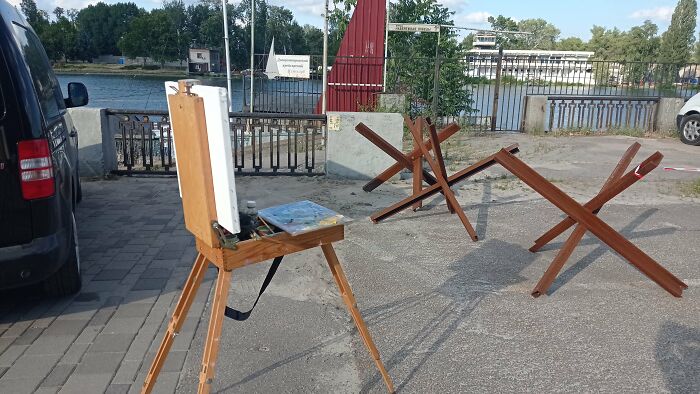 Painting On The Edge: Creating Art In The Frontline Zone Of Ukraine