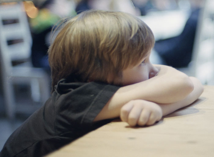 “He Went To Therapy”: 42 Daycare Workers Share The Shocking Family Secrets They Heard