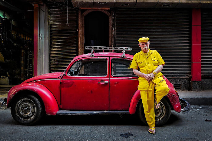 "The Yellow Man Of Aleppo" From The Series "Colors Of Resilience" By Laurin Strele, Austria