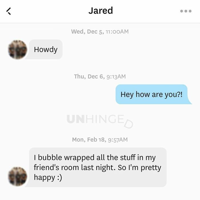Screenshot of a hilarious and unhinged dating app conversation featuring quirky messages and bubble wrap jokes.