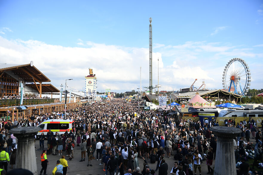 Fatal Explosion In Munich And Threatening Letter Force Police To Shut Down The Famous Oktoberfest Fatal Explosion In Munich And Threatening Letter Force Police To Shut Down The Famous Oktoberfest