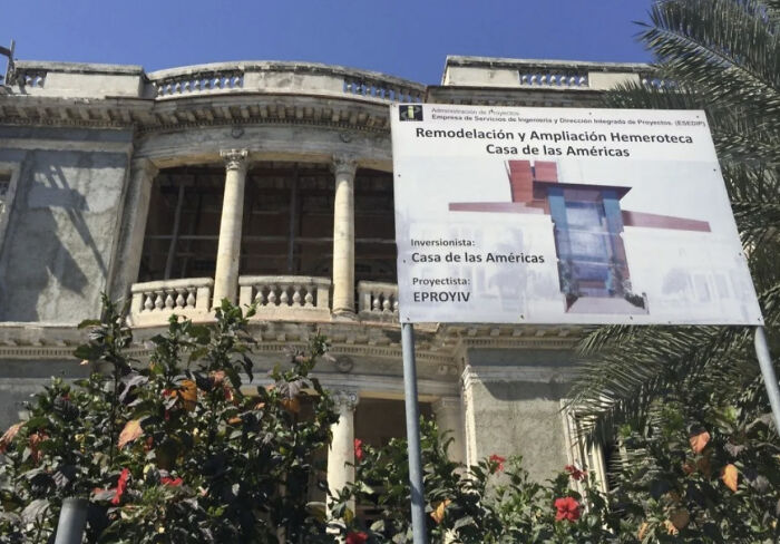 In Honor Of Spooky Season And My Questionable Travel Choices, I Went Solo To 3 Ghostly Resort Towns