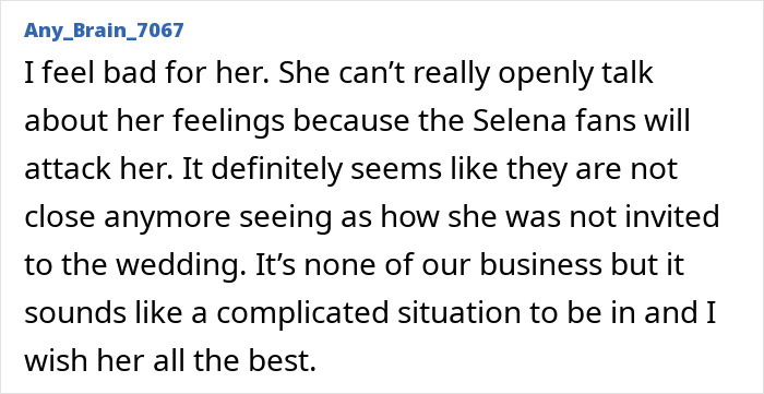 Comment discussing Selena Gomez's kidney donor talking publicly amid wedding snub claims and fan reactions. Comment discussing Selena Gomez's kidney donor talking publicly amid wedding snub claims and fan reactions.