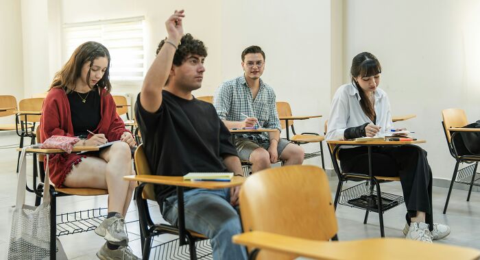 47 Times Teachers Dropped Most Savage Comments In Class