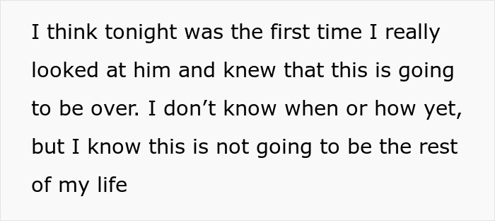 Text stating a person realized their relationship is over after the boyfriend destroyed girlfriend's grandma's jewelry box.