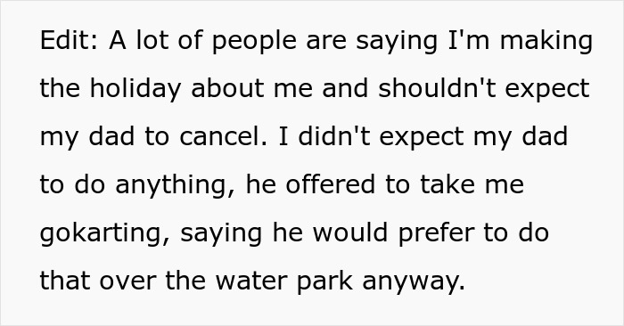 Text post discussing a dad&rsquo;s clueless period swimming advice and his daughter calling out his stupid ideas.