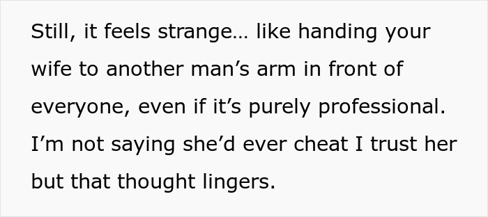 Woman goes to gala with client as her date, leaving her husband confused and questioning their relationship.