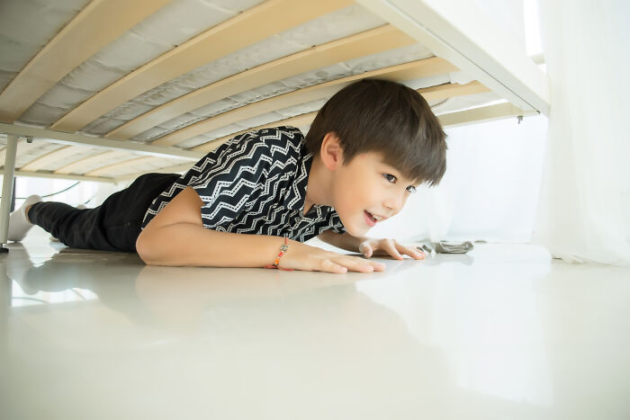 "Guy Behind Me Basically Evaporated": 40 Times People's Gut Instinct Saved Their Lives