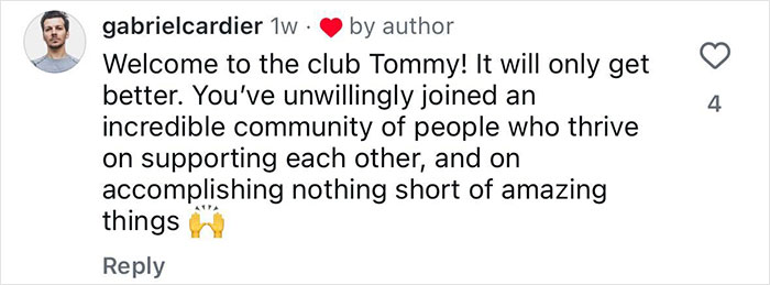 Screenshot of a social media comment showing support for a 20-year-old who decided to amputate his leg after a rock concert.