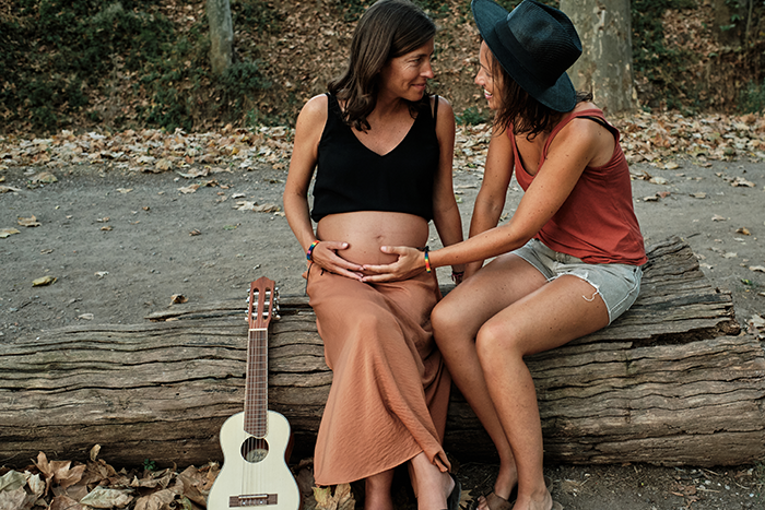 New Mom Is &ldquo;Losing Her Mind&rdquo; Over Her Complicated Feelings For Her Baby&rsquo;s Surrogate