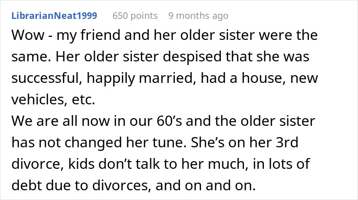 Screenshot of a forum comment describing conflict between sisters leading to no-contact after a Thanksgiving disaster.