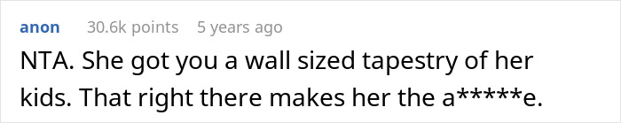 Screenshot of a Reddit comment where a man trolls his sister by sending a photo of his dog instead of kids&rsquo; pictures.