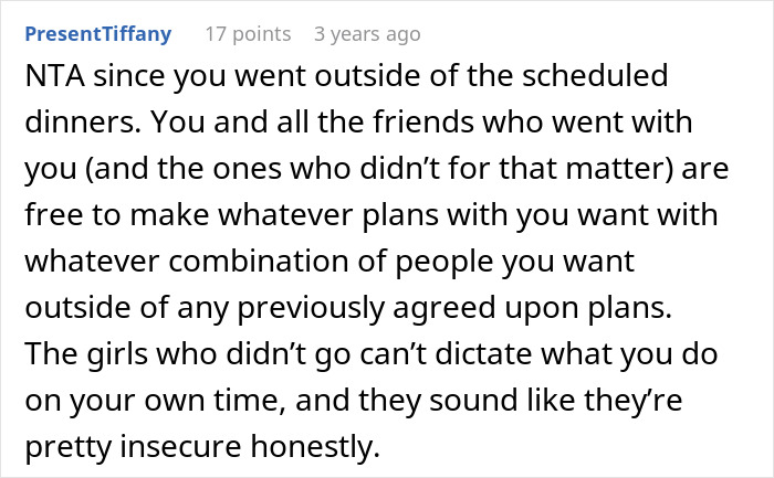Comment on Reddit post discussing woman inviting some friends for dinner and realizing she can't exclude others from the friend group.