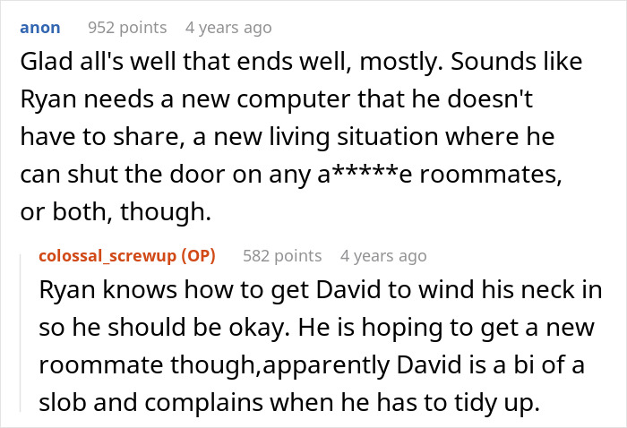 Reddit conversation discussing fragile masculinity and relationship issues caused by discomfort with girlfriend&rsquo;s friends&rsquo; Halloween costume.