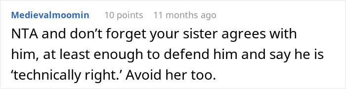 Screenshot of Reddit comment discussing defending a man banned from Thanksgiving after upsetting BIL&rsquo;s wife with his theory.