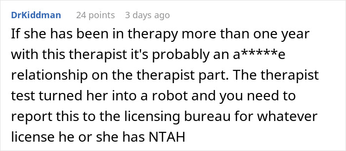 Comment warning about a possibly harmful therapist in a relationship, related to therapy and marriage issues.