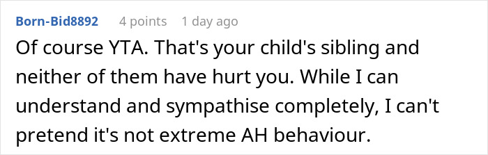 Screenshot of a Reddit comment discussing extreme behavior, related to a woman expecting help from her ex-husband after leaving him.