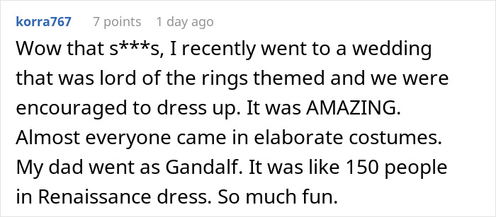 Woman shames Halloween wedding she attended, expressing disappointment in the groom and anger toward the bride.