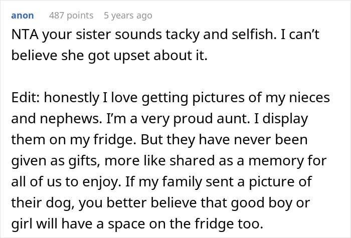 Screenshot of a Reddit comment discussing a man trolling sis by gifting a dog photo instead of kid&rsquo;s photos annually.