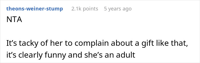 Comment stating it's tacky for the sister to complain about the gift in the man trolls sis who gifts him kid&rsquo;s photos story.