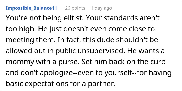 Comment on Reddit thread discussing man&rsquo;s true colors during vacation, highlighting relationship doubts and partner expectations.