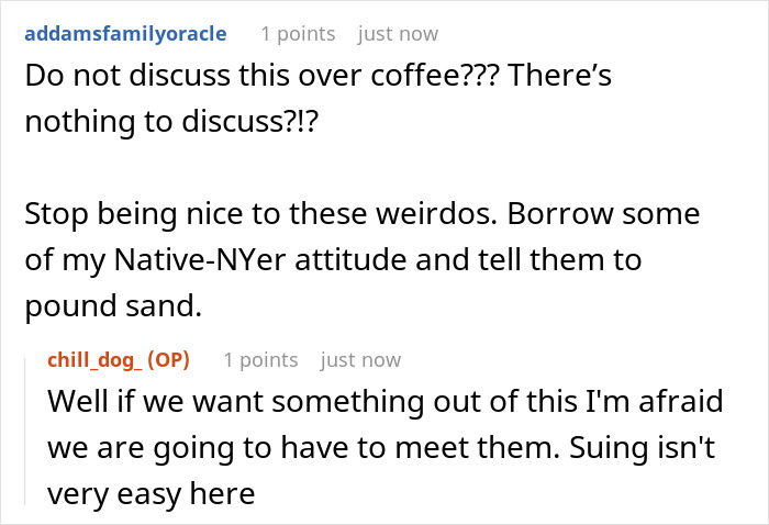 Screenshot of an online discussion about wedding vendors and a bride&rsquo;s allergy affecting cupcakes at the event.