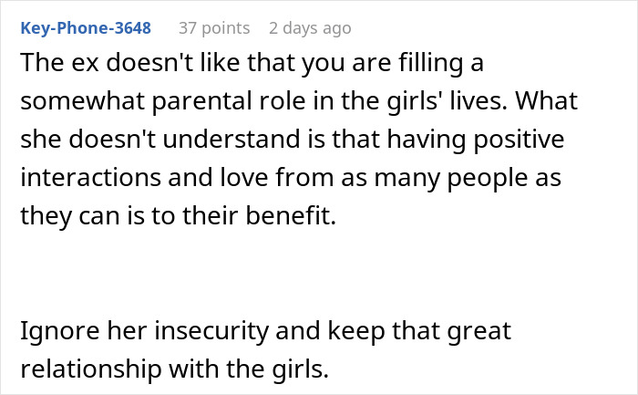 Comment discussing tensions between mother and stepmom over group Halloween costume and parental roles with twins.