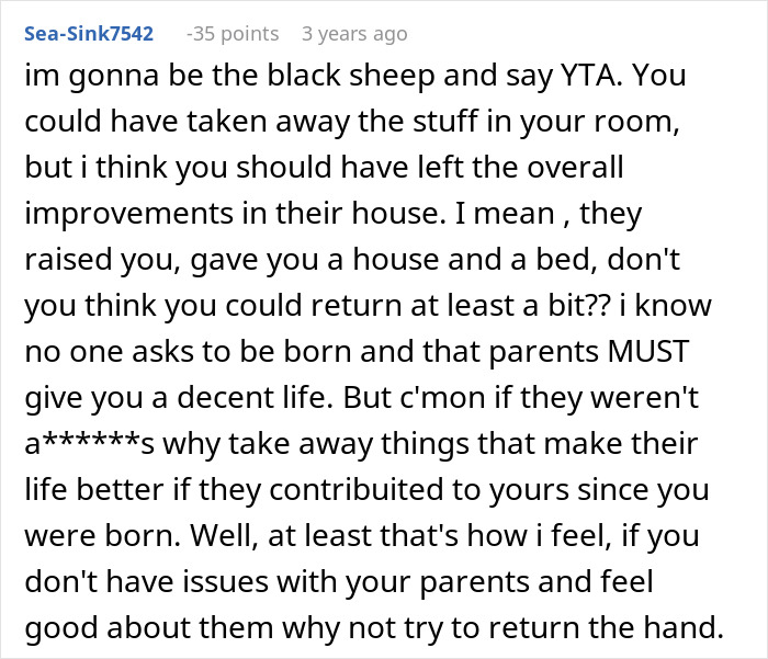 Reddit comment discussing parents kicking out daughter to move into her remodeled room and her reaction.