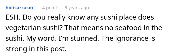 Screenshot of an online comment discussing a woman's dinner invitation dilemma within her friend group.