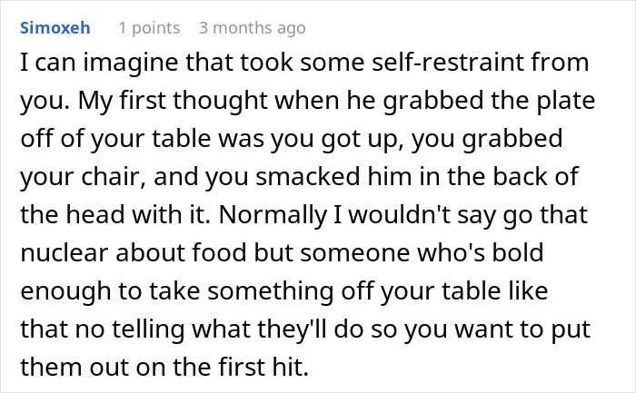 Screenshot of a forum comment discussing a dad stealing a stranger&rsquo;s spicy chicken sandwich and the chaos after the child vomits.